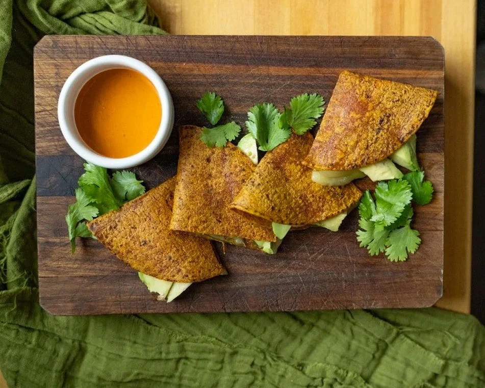 6 Inch Turmeric Flavored Organic Stone Ground Corn Tortillas thumbnail 4